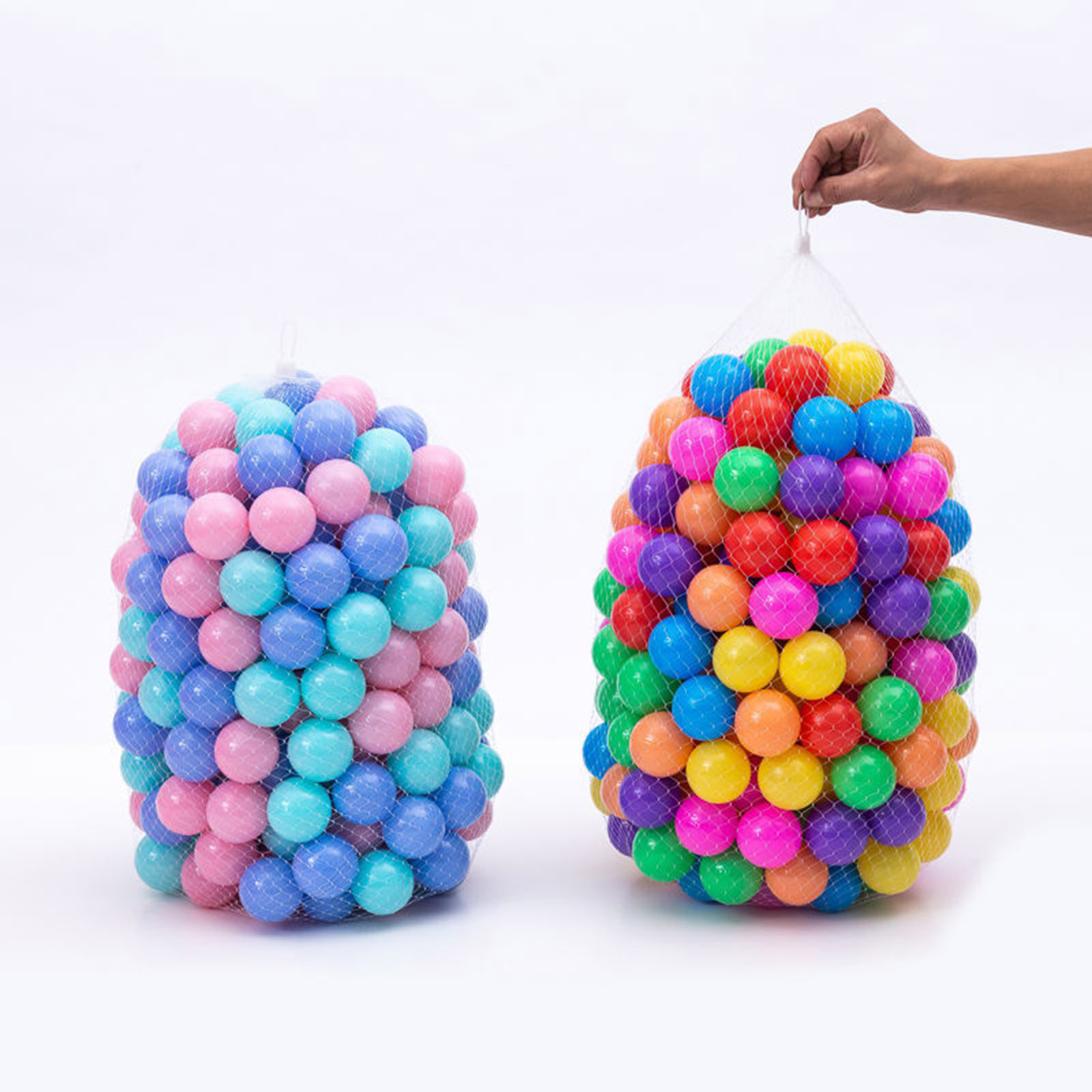 100 Bolas Plásticas de 55MM pa - Kids Outdoor Activity Centre avaliação e preço